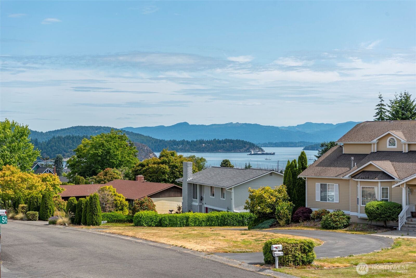 Property Photo: 3802 N Avenue WA 98221