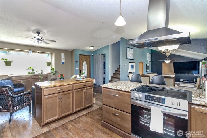 Property Photo:  15103  Westmore Drive E  WA 98374 