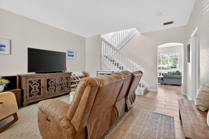 Property Photo: 4451 Lake Lucerne Circle FL 33409