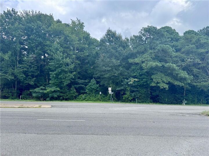 Property Photo: 17 N George Washington Memorial Hwy VA 23072