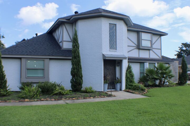 Property Photo:  310 Yorkshire  TX 77651