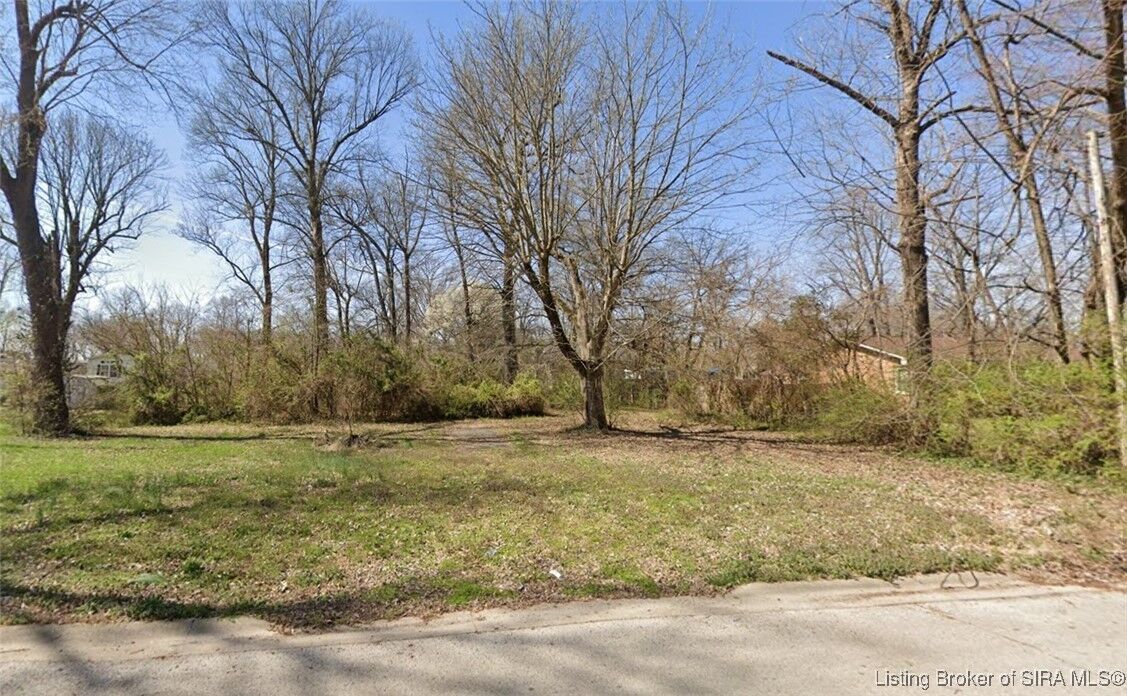 Property Photo: 315 Myrtle Street IN 47130