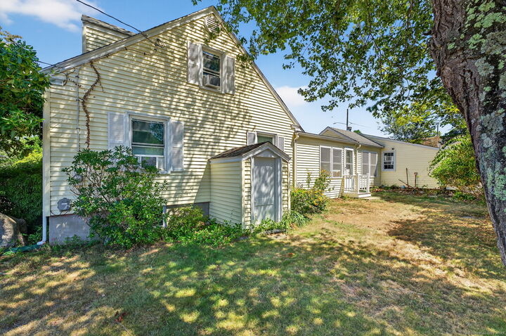 Property Photo:  32 South Broad Street  CT 06379 
