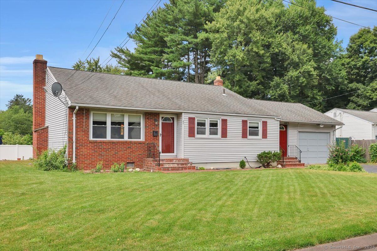 Property Photo:  47 Nancy Drive  CT 06118 