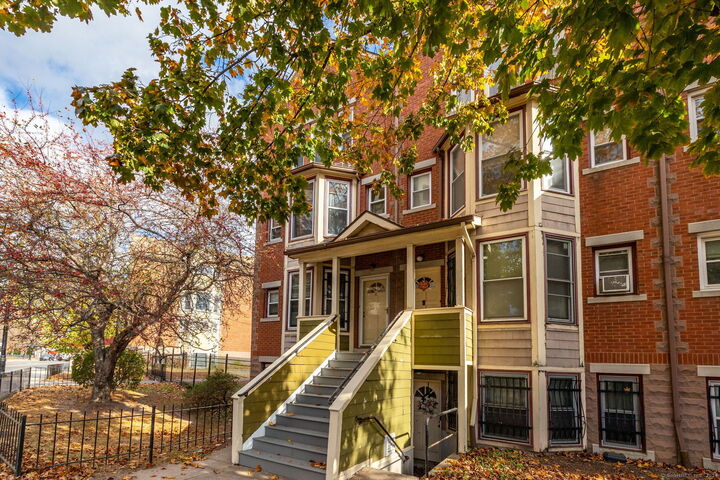 Property Photo: 2 Franklin Avenue Apt C CT 06114
