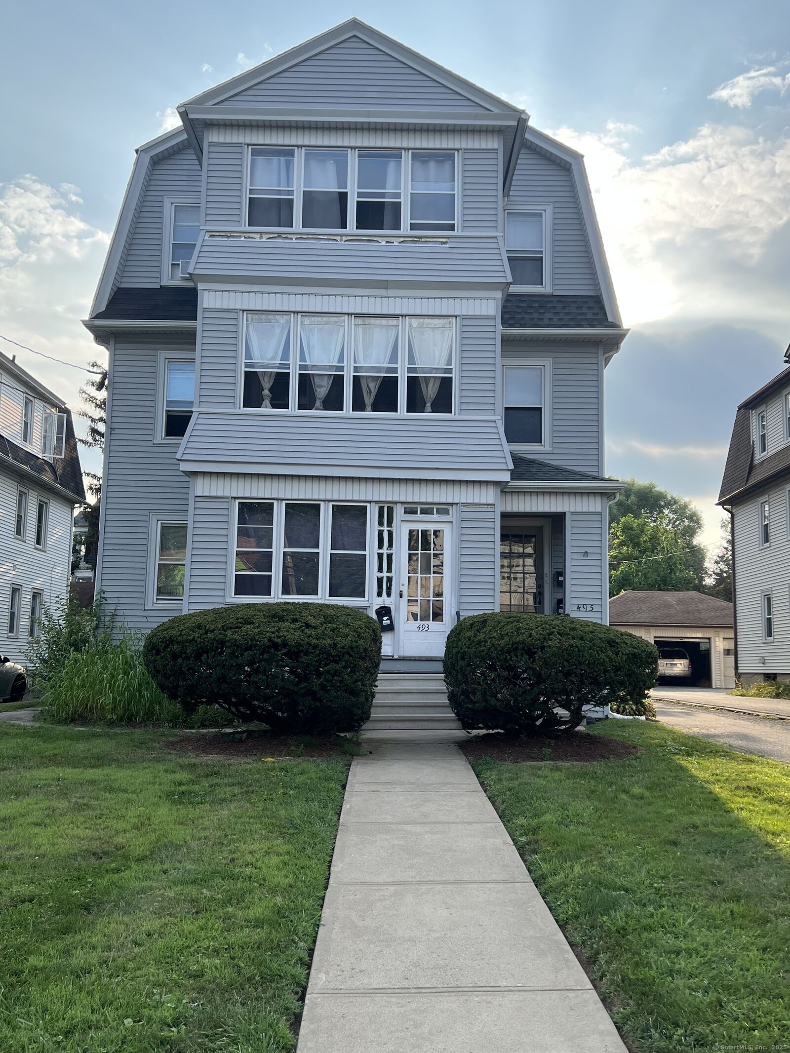 Property Photo:  495 Prospect Avenue 2  CT 06105 