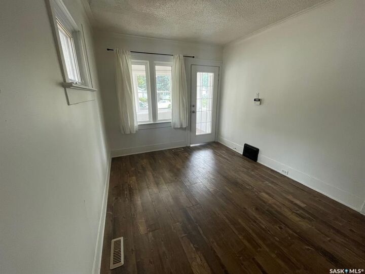 Property Photo:  2172 Wallace Street  SK S4N 4A5 