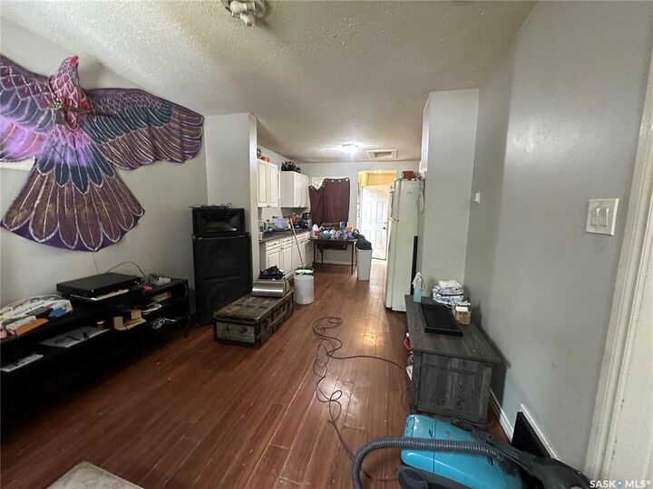 Property Photo:  1070 Argyle Street  SK S4T 3R3 