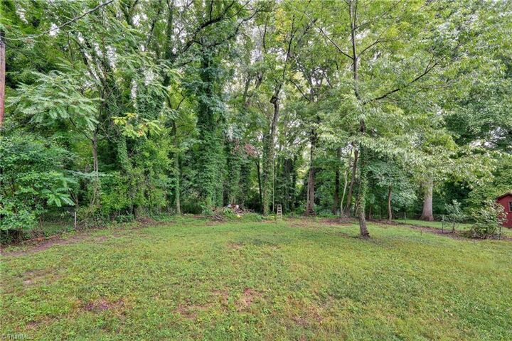 Property Photo:  3406 Wilshire Drive  NC 27408 