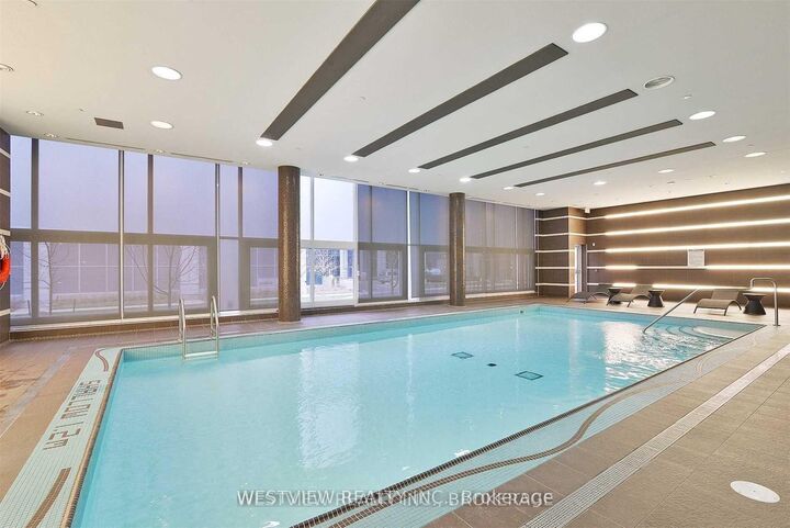 Photo de la propriété: 80 Marine Parade Drive 310 ON M8V 0A3