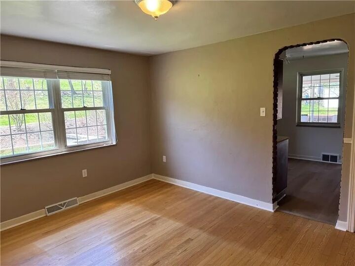 Property Photo:  2251 Montgomery Rd  PA 15143 
