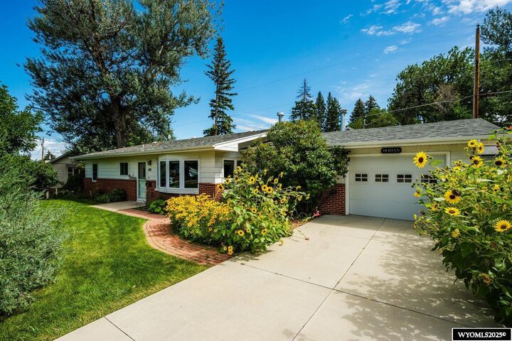 Property Photo: 199 Western Avenue WY 82834