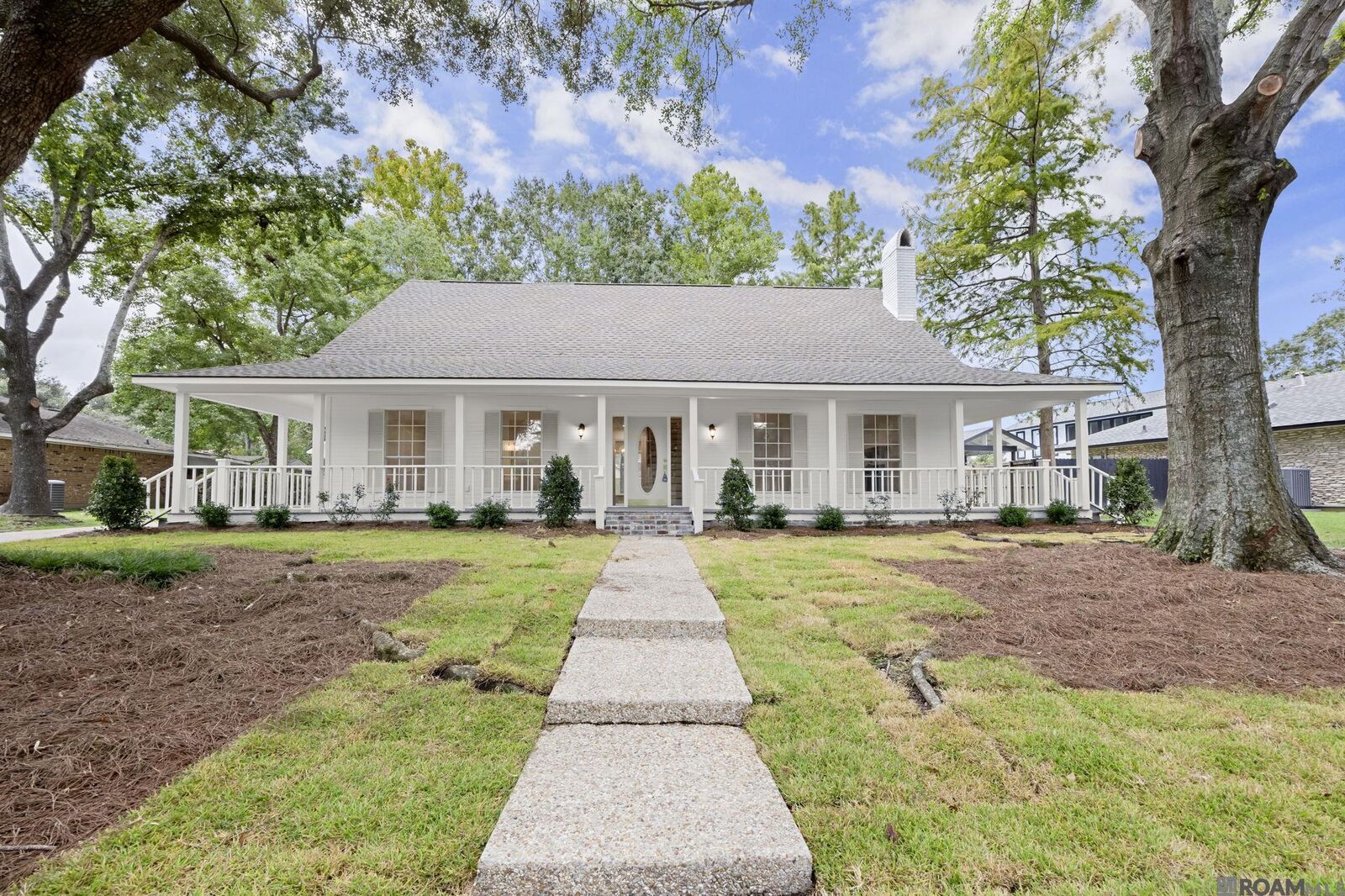 Property Photo: 5935 Hickory Ridge Bl LA 70817