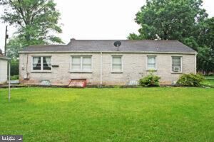 Property Photo:  211 Frederick Street  PA 17552 
