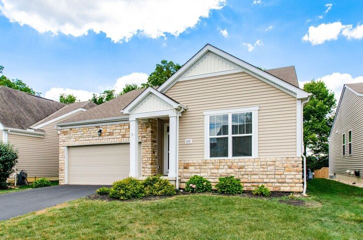Property Photo: 319 Cloverhill Drive OH 43119
