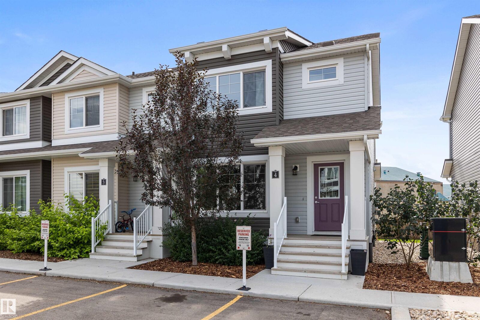 Property Photo: 330 Bulyea Road NW 4 AB T6R 0W8