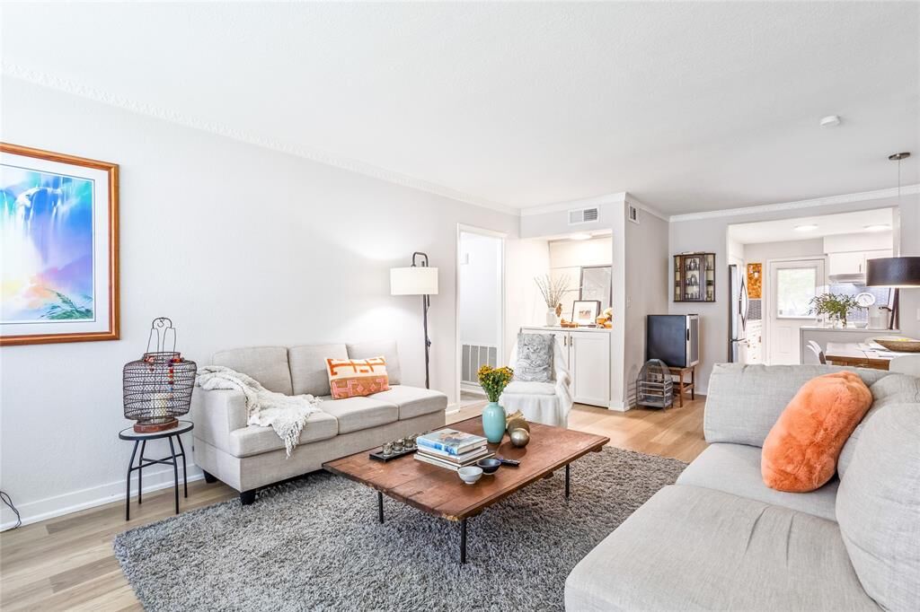 Property Photo: 7924 Royal Lane 106 TX 75230