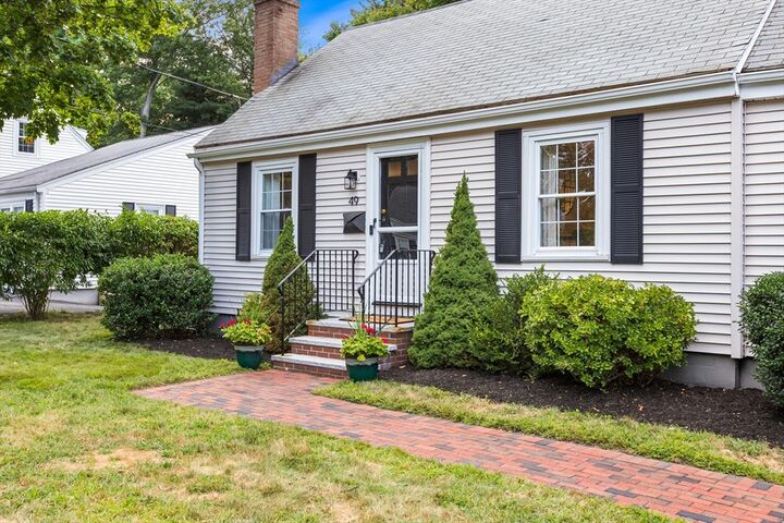 Property Photo:  49 Springvale Road  MA 01867 