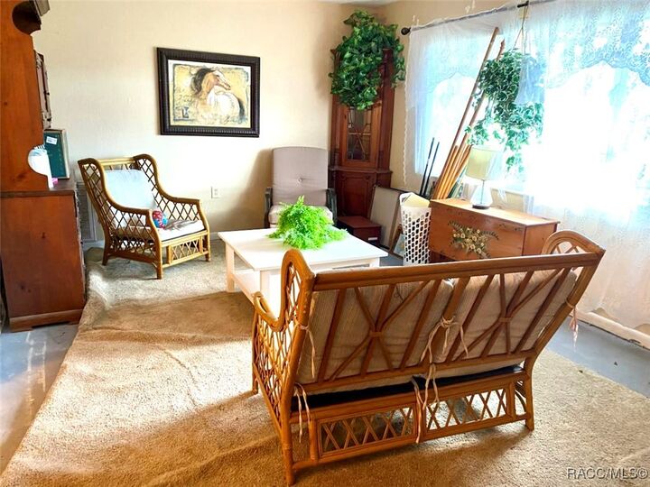 Property Photo: 521 S Jefferson Street FL 34465