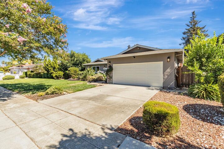 Property Photo: 824 Buchser Way CA 95125