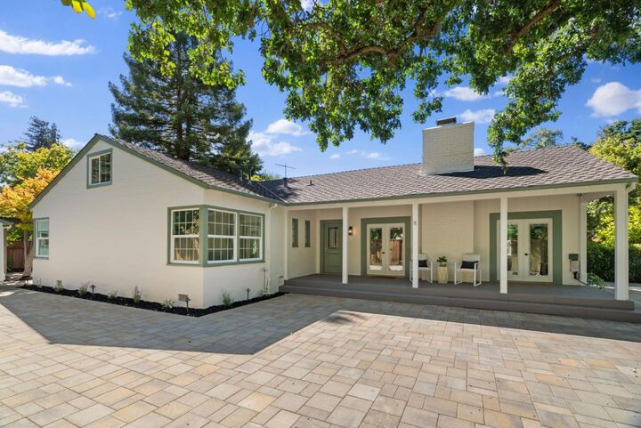 Property Photo:  1730 Guinda Street  CA 94303 
