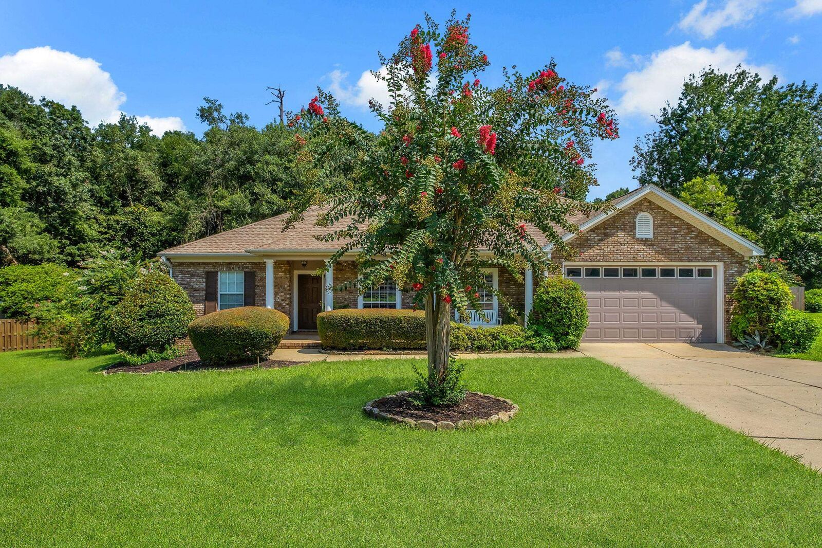 Property Photo: 1102 Kickapoo Court FL 32311