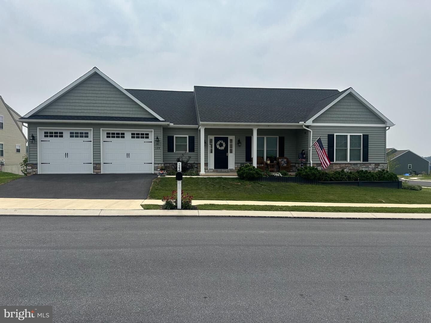 Property Photo:  125 Lindsey Lane  PA 17022 