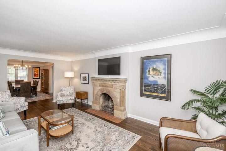 Property Photo: 7261 Garden Road OH 45236