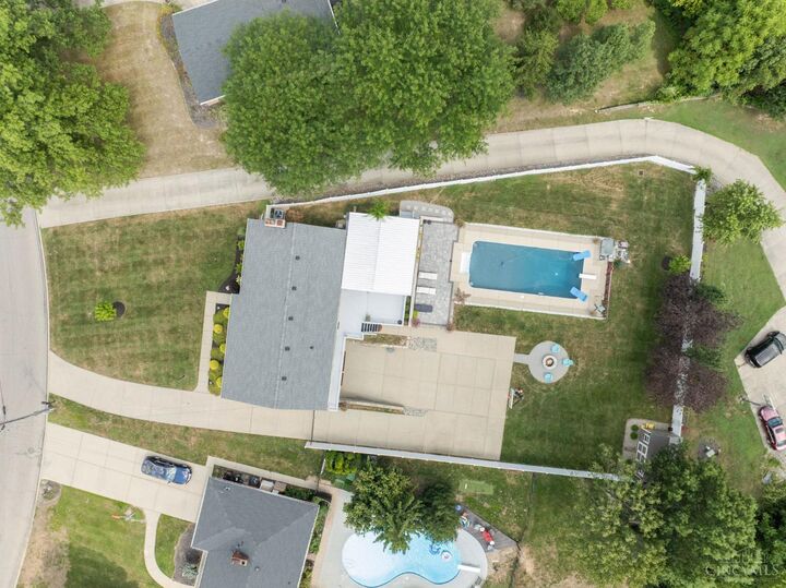 Property Photo: 2838 Werkridge Drive OH 45248