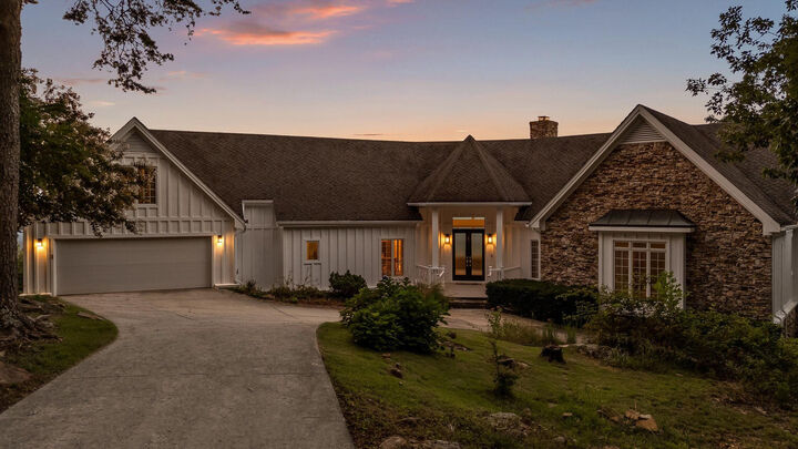 Property Photo: 921 Rose Marie Court TN 37379
