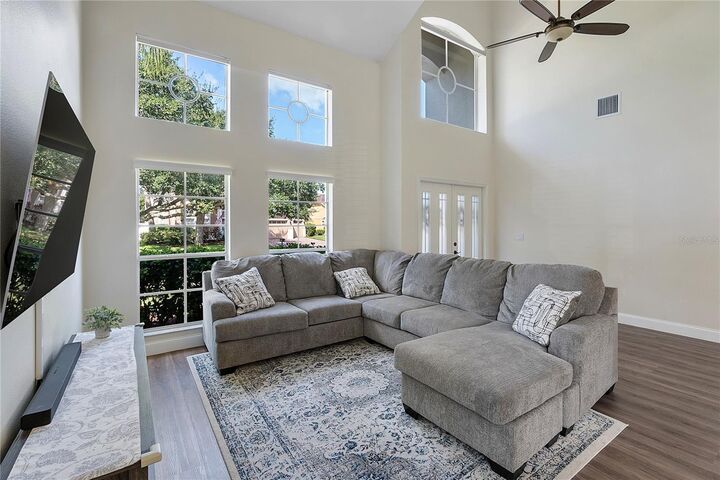 Property Photo: 2490 Rainey Court FL 32766
