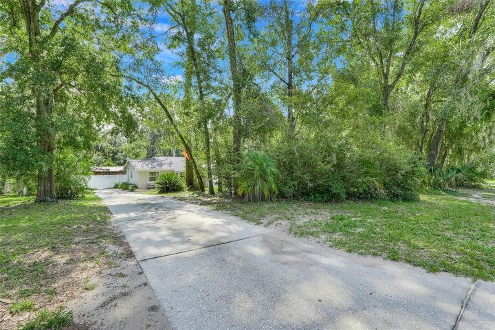 Property Photo: 11817 Oswalt Road FL 34711