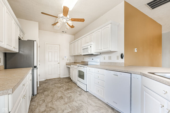 Property Photo:  11197 Ruckle Street  IN 46032 