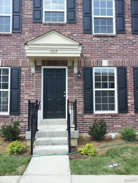 Property Photo:  309 Willott Square Drive  MO 63376 