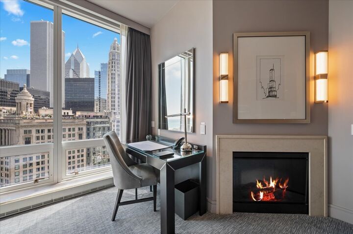 Property Photo: 401 N Wabash Avenue 2044 IL 60611