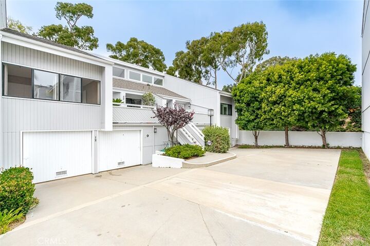 Property Photo: 12 Barlovento Court CA 92663
