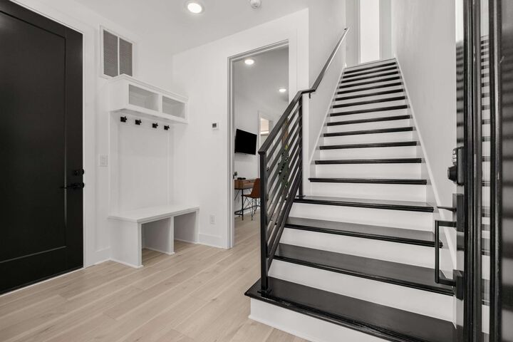 Property Photo:  2309 Clarksville Pike 1  TN 37208 