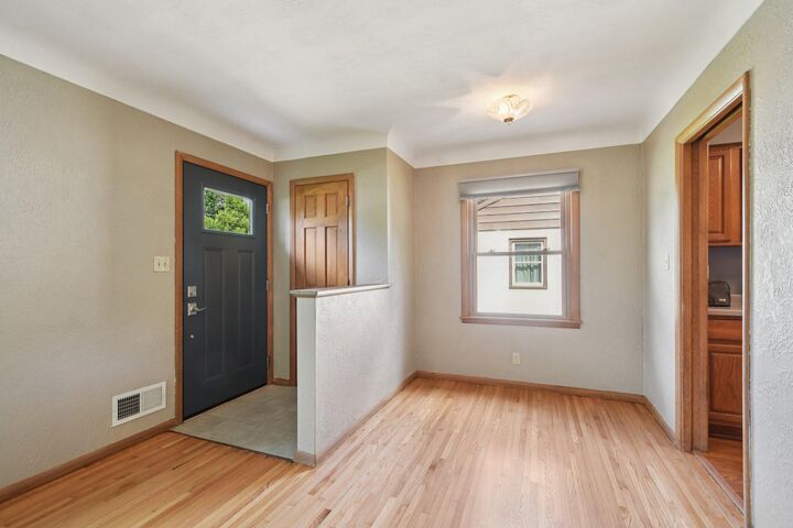Property Photo: 2112 Minnehaha Avenue E MN 55119