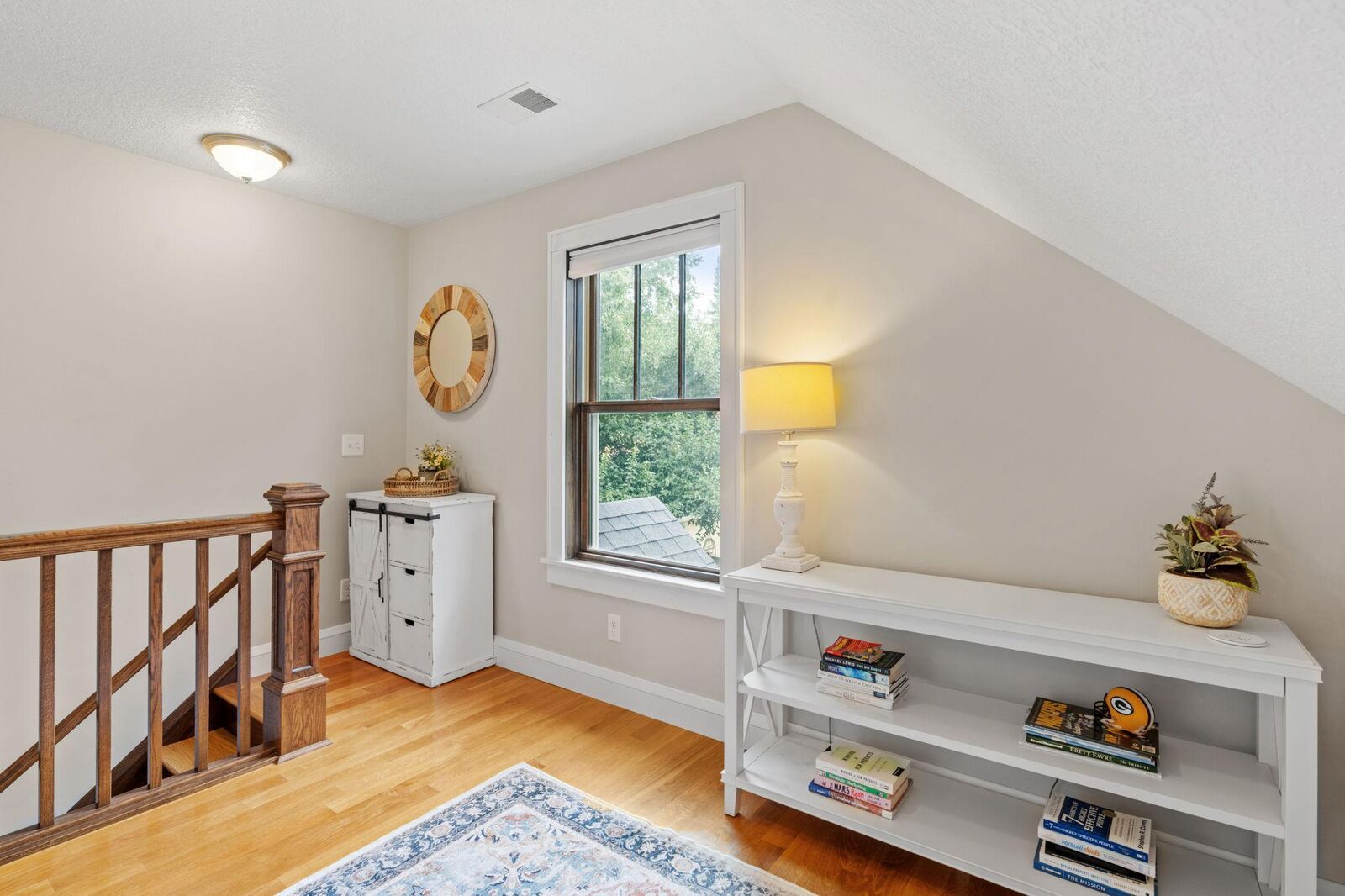 Property Photo:  1650 Bayard Avenue  MN 55116 