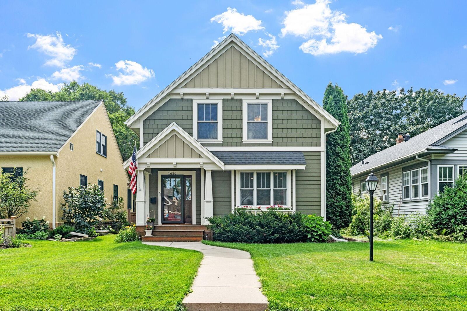 Property Photo:  1650 Bayard Avenue  MN 55116 