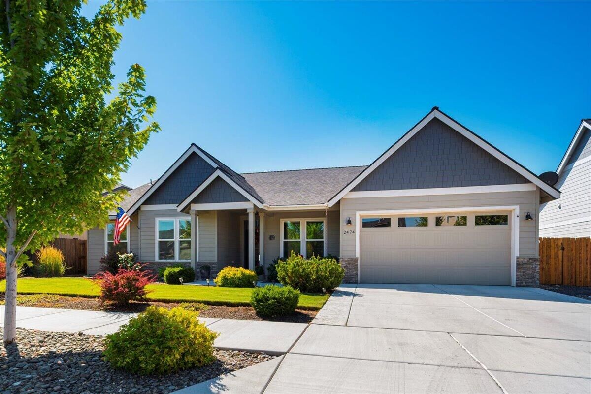 Property Photo:  2474 NW Hazelwood Avenue  OR 97756 