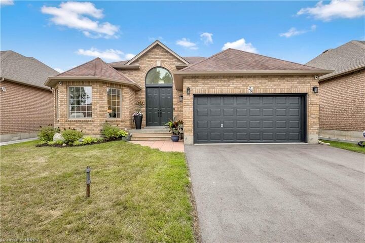Property Photo: 29 Casson Lane ON N3R 7Z5