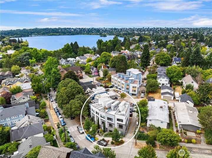 Property Photo: 7439 Latona Avenue NE WA 98115