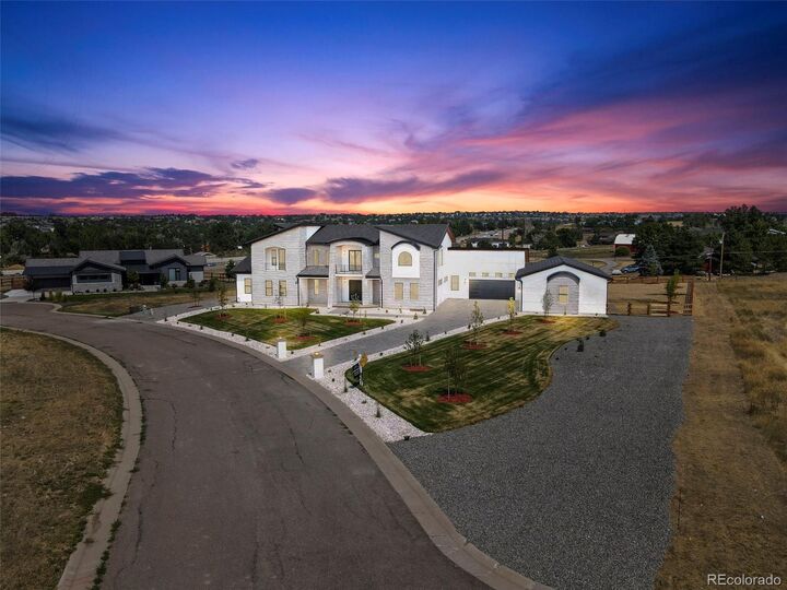 Property Photo: 6776 S Flanders Court CO 80016