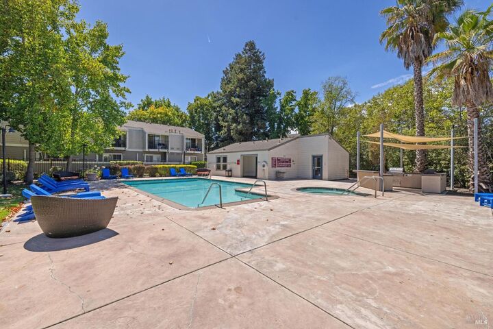 Property Photo: 225 Burt Street 34 CA 95407