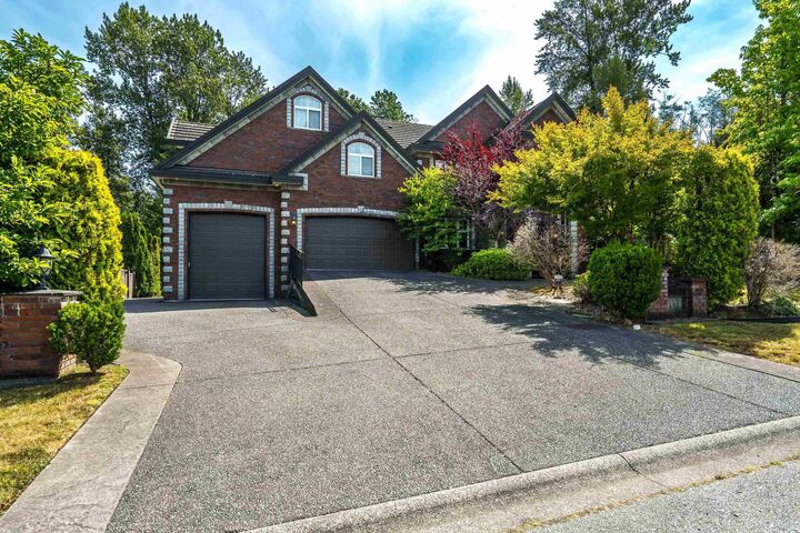 11324 161 Street — photo 1