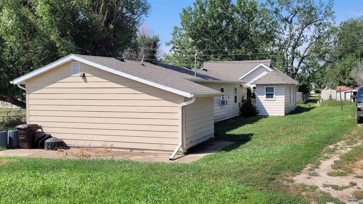 Property Photo: 409 S Madison SD 57761