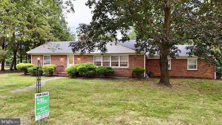 Property Photo: 559 Chestnut Terrace NJ 08360