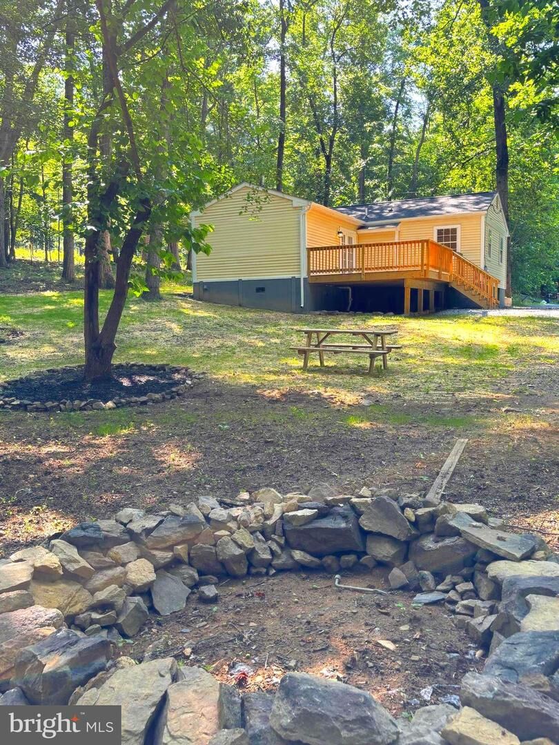 Property Photo: 237 Oakridge Drive WV 25425