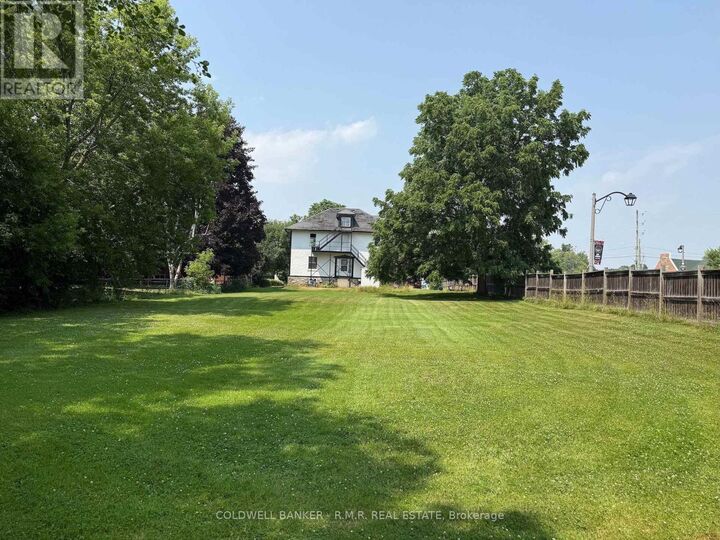 Property Photo: 5 Vipond Road ON L1M 1B3